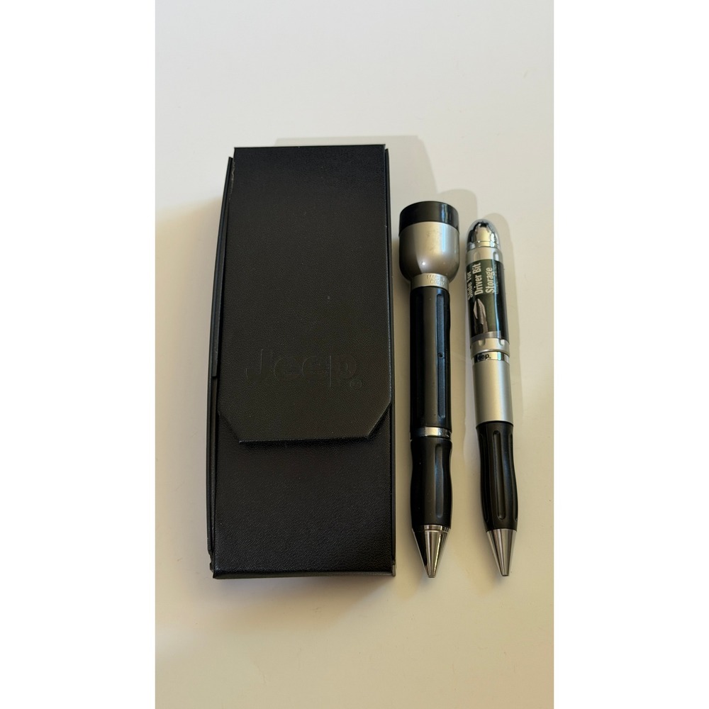 Jeep Multi-Tool Pen and Flashlight Set with Case Black Silver 050990OD